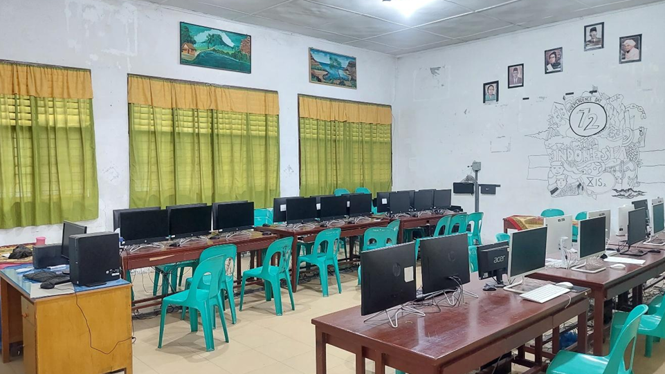 LABORATORIUM KOMPUTER
